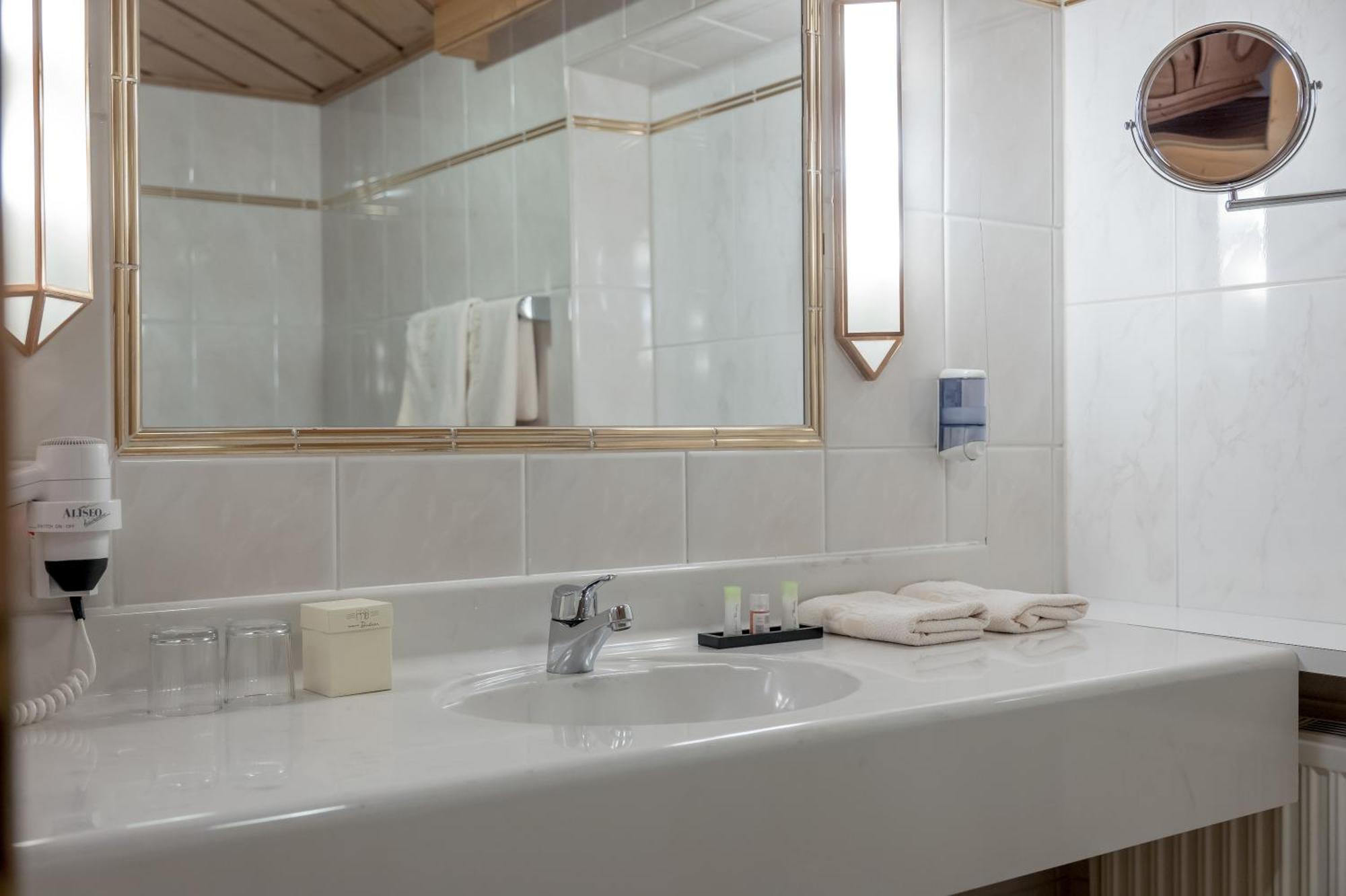 Hotel Alpenland Обергургл Екстериор снимка